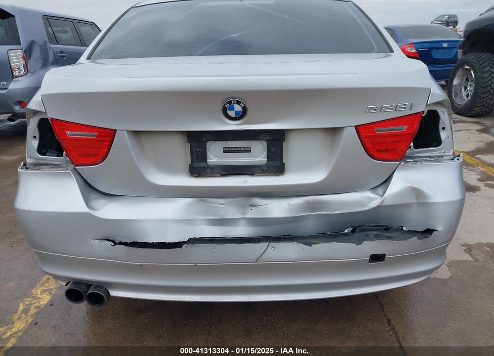 2010 BMW 328I VIN: WBAPH7G57ANM53342