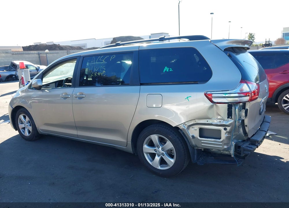 2017 TOYOTA SIENNA VIN: 5TDKZ3DC8HS881236