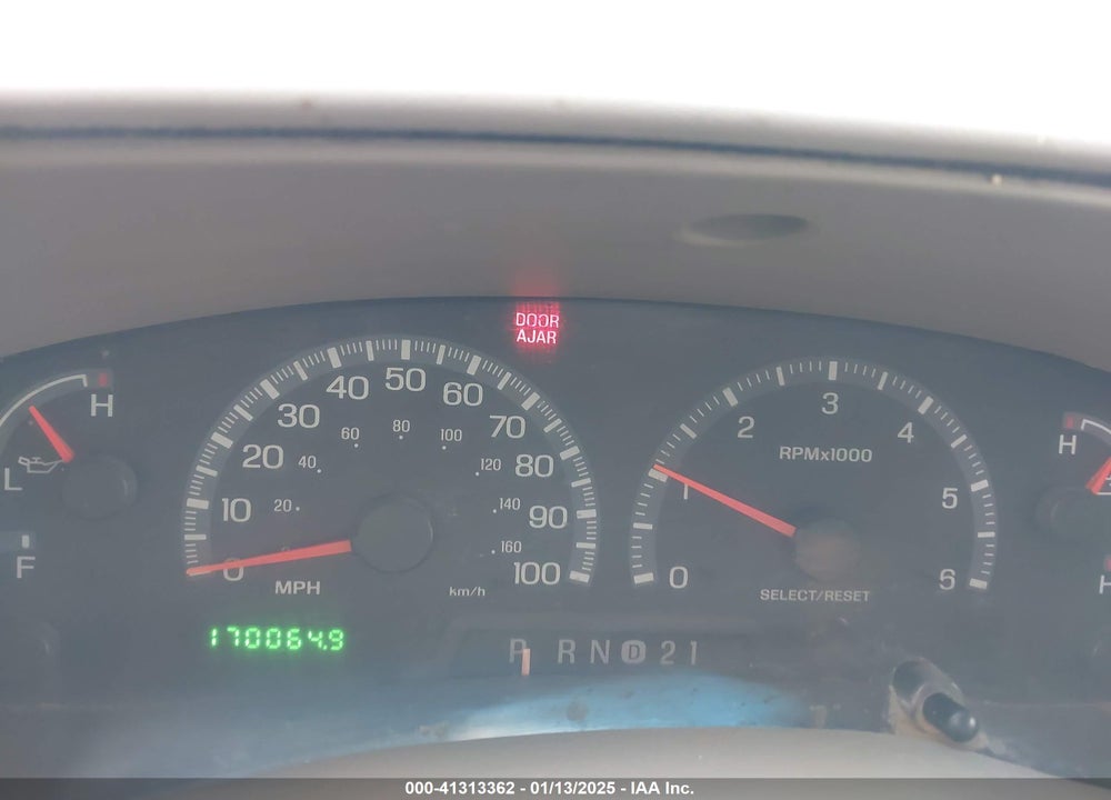 2001 FORD F-150 KING RANCH EDITION/LARIAT/XLT VIN: 1FTRW08LX1KE36011