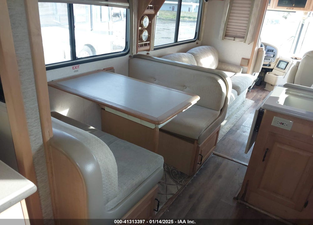 2001 FREIGHTLINER CHASSIS X LINE MOTOR HOME VIN: 4UZAAHAK71CJ47766