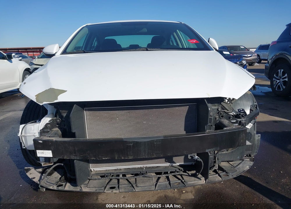 2018 HYUNDAI ELANTRA VIN: 5NPD74LF3JH289674