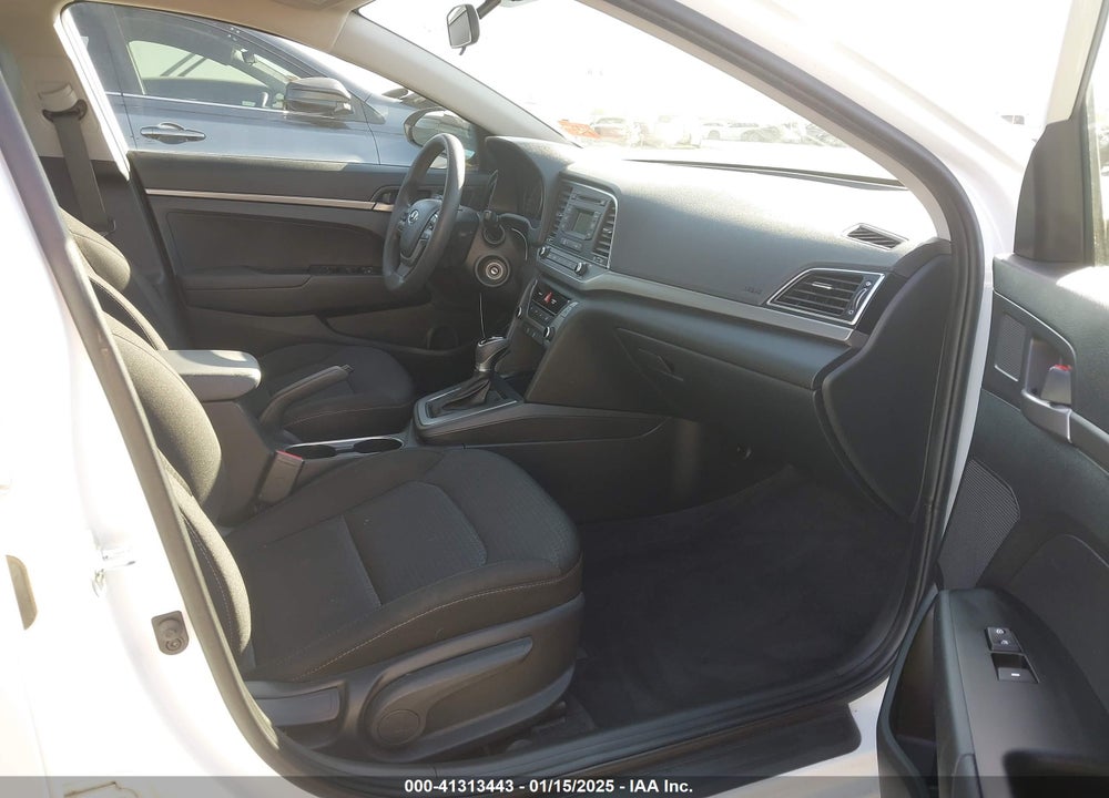 2018 HYUNDAI ELANTRA VIN: 5NPD74LF3JH289674