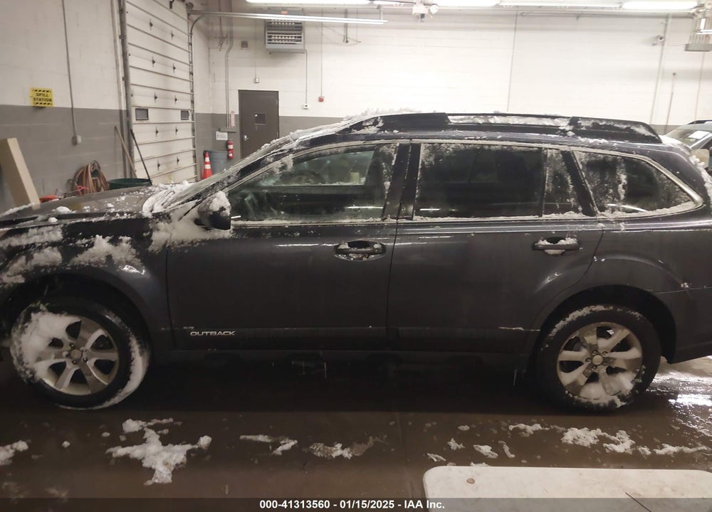 2013 SUBARU OUTBACK 2.5I LIMITED VIN: 4S4BRBJC8D3201633