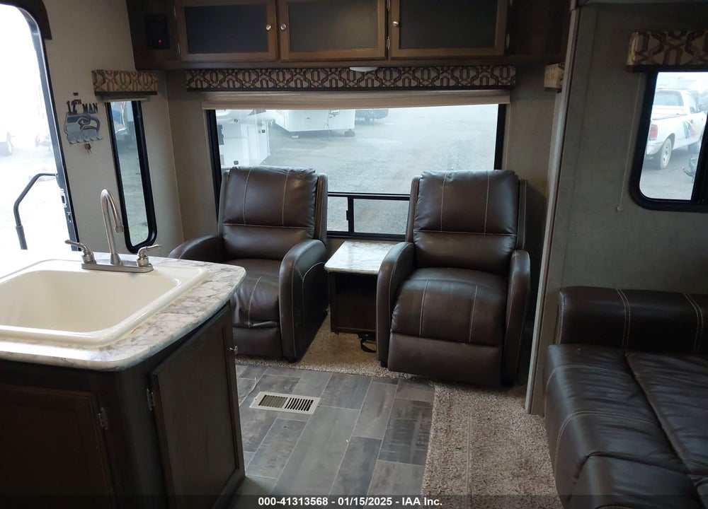 2017 KEYSTONE BULLET ULTRA LITE SE VIN: 4YDT26921HX426536