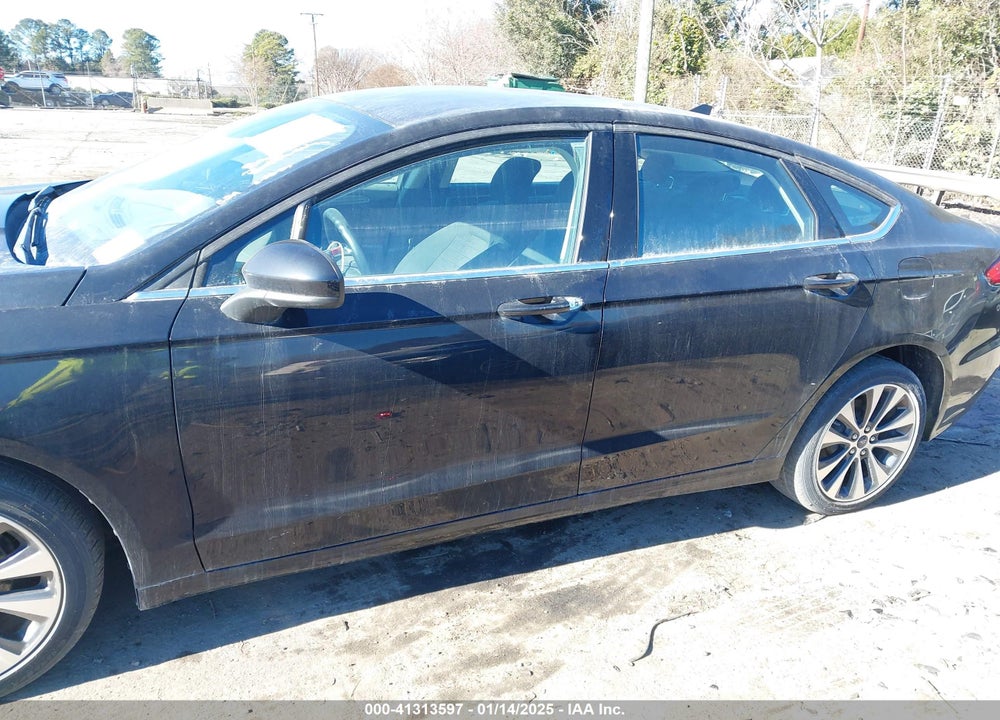 2019 FORD FUSION SE VIN: 3FA6P0T99KR274807