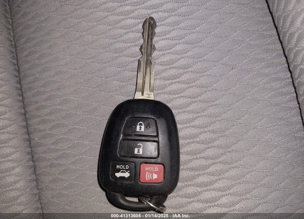 2015 TOYOTA COROLLA VIN: 5YFBURHE4FP339151
