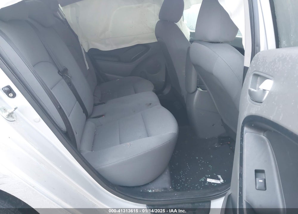 2018 KIA FORTE VIN: 3KPFK4A71JE190813