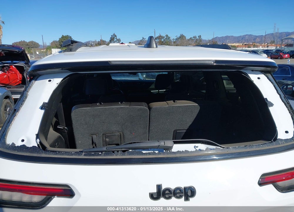 2024 JEEP GRAND CHEROKEE L LIMITED 4X4 VIN: 1C4RJKBG3R8531184