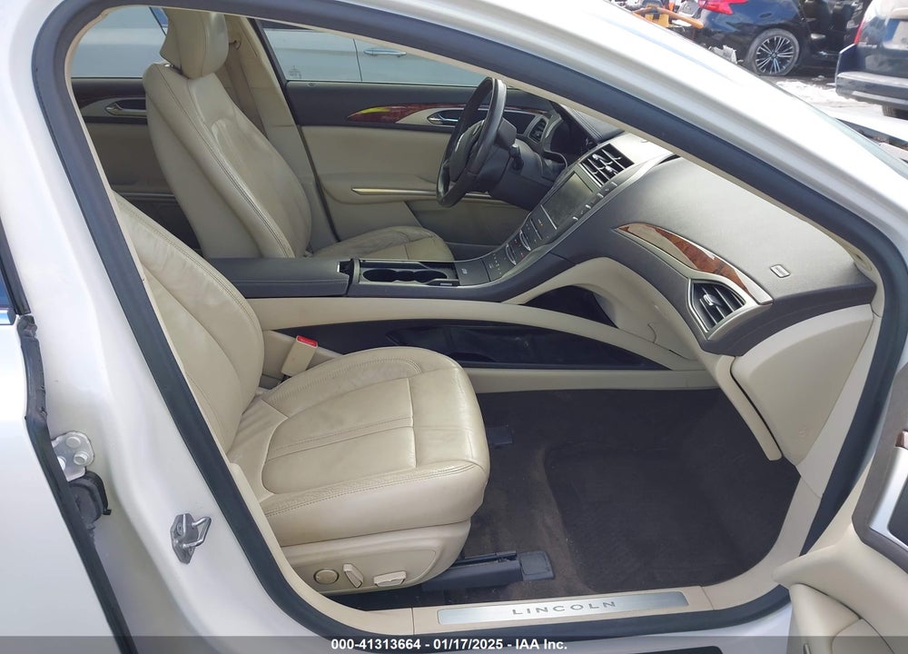 2015 LINCOLN MKZ HYBRID VIN: 3LN6L2LU3FR607879