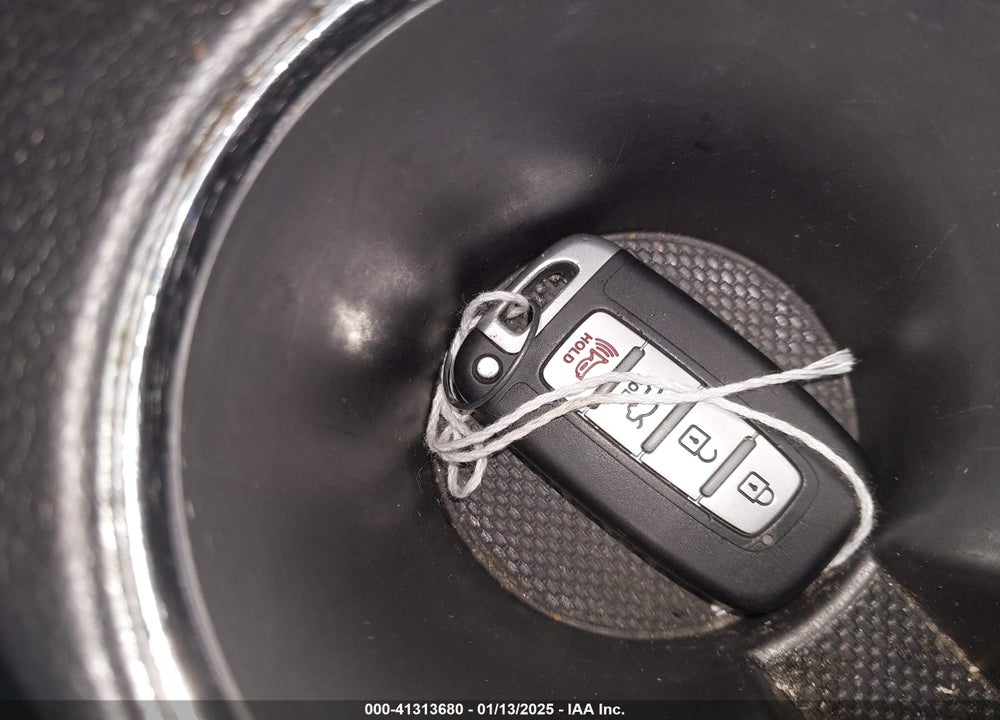 2013 HYUNDAI ELANTRA VIN: KMHDH4AE8DU634016