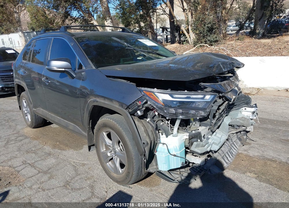 2022 TOYOTA RAV4 XLE VIN: 2T3W1RFV6NC200688