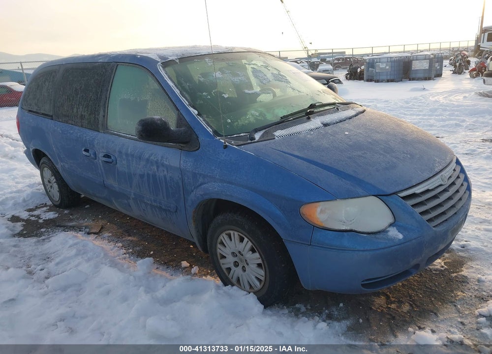 2007 CHRYSLER TOWN & COUNTRY LX VIN: 2A4GP44R27R284770