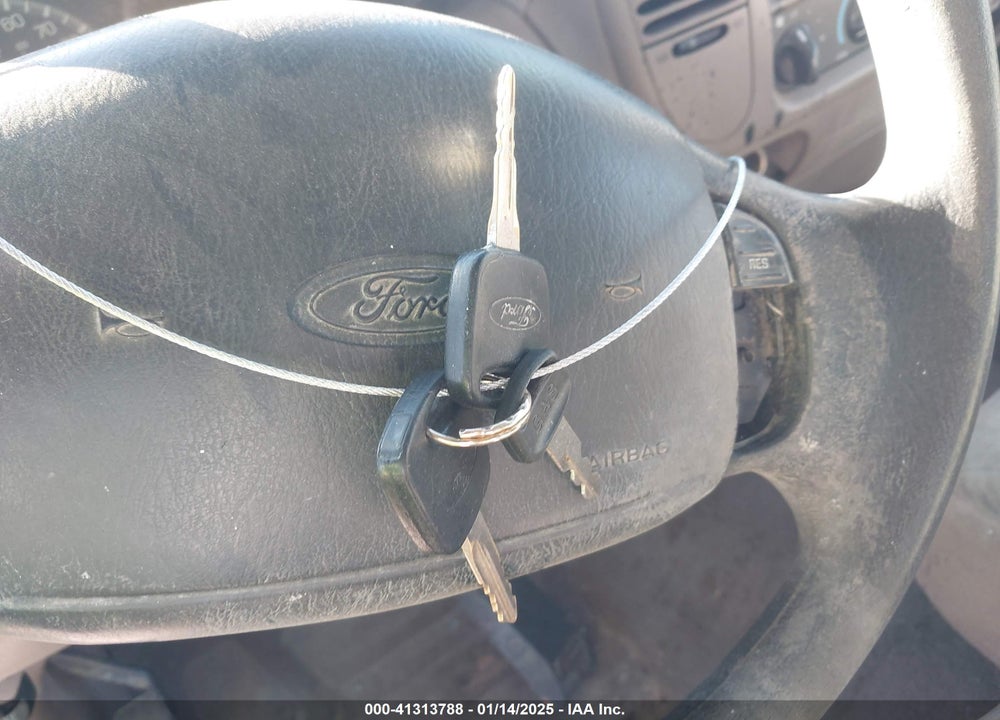 2000 FORD F-150 LARIAT/WORK SERIES/XL/XLT VIN: 1FTRX17L0YKA18264