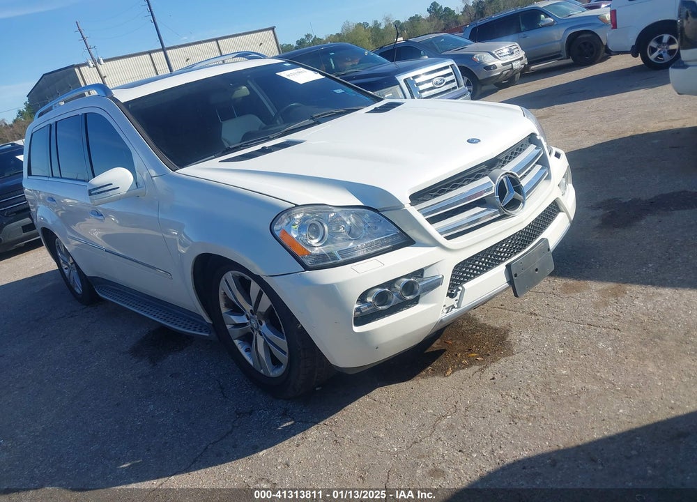 2011 MERCEDES-BENZ GL 450 4MATIC VIN: 4JGBF7BE1BA714740