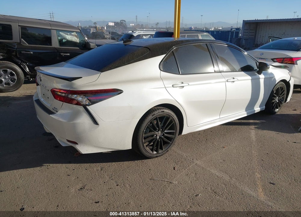 2022 TOYOTA CAMRY VIN: 4T1K31AK6NU040357