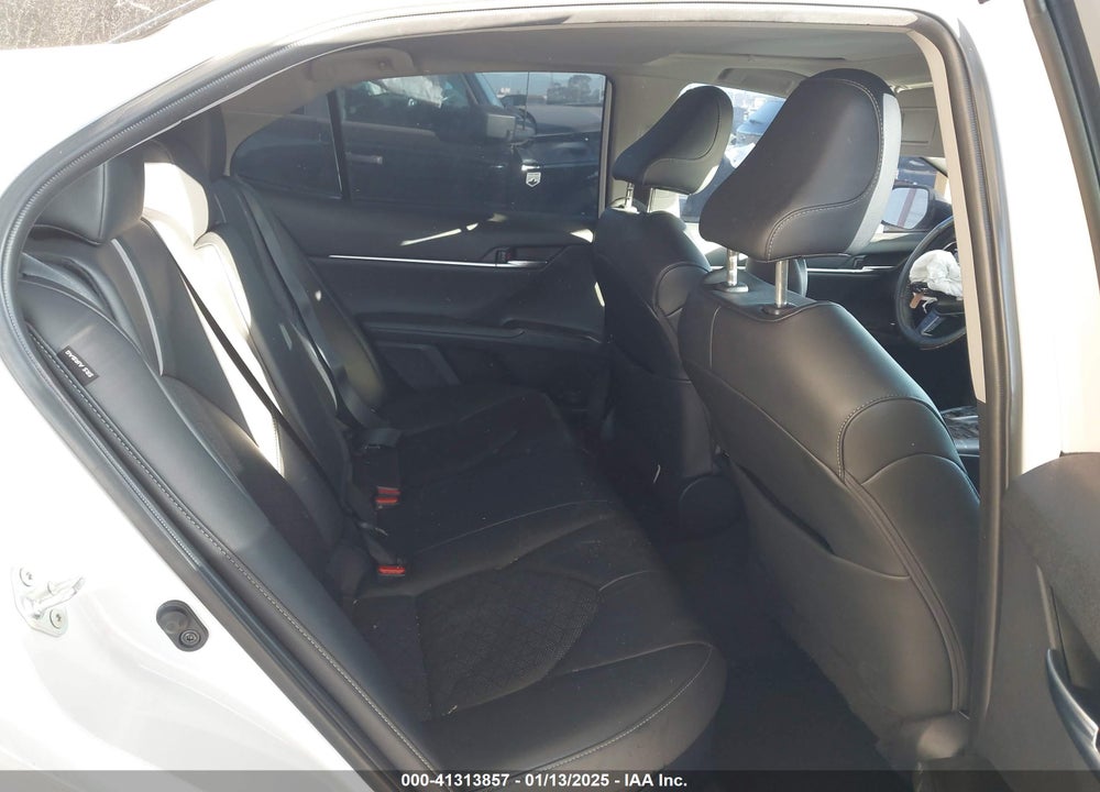 2022 TOYOTA CAMRY VIN: 4T1K31AK6NU040357