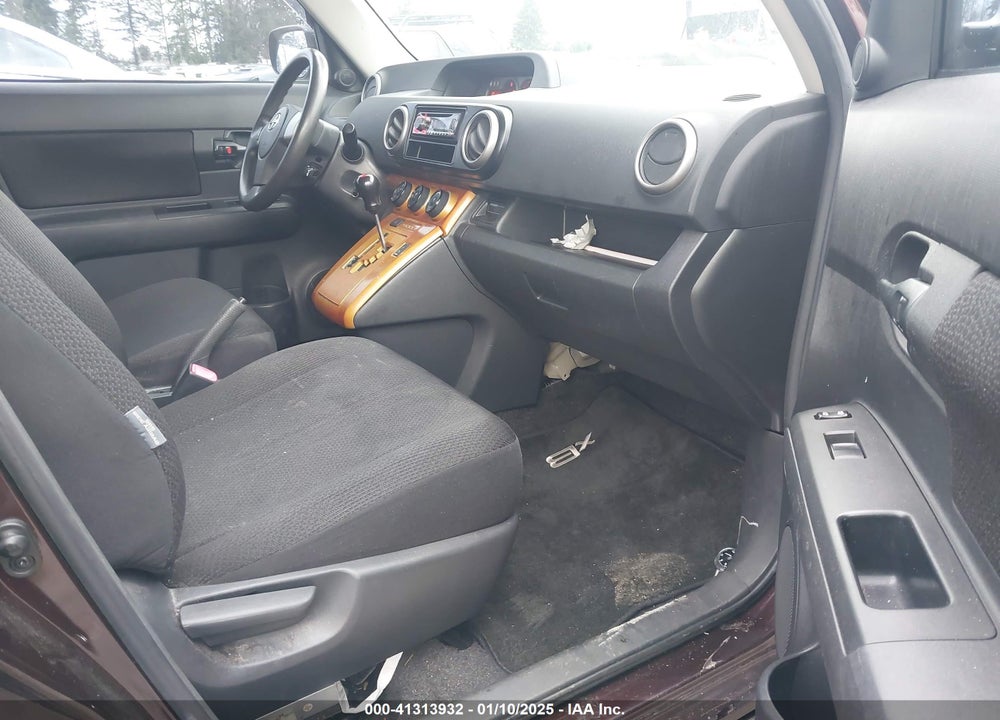 2008 SCION XB VIN: JTLKE50E381028288