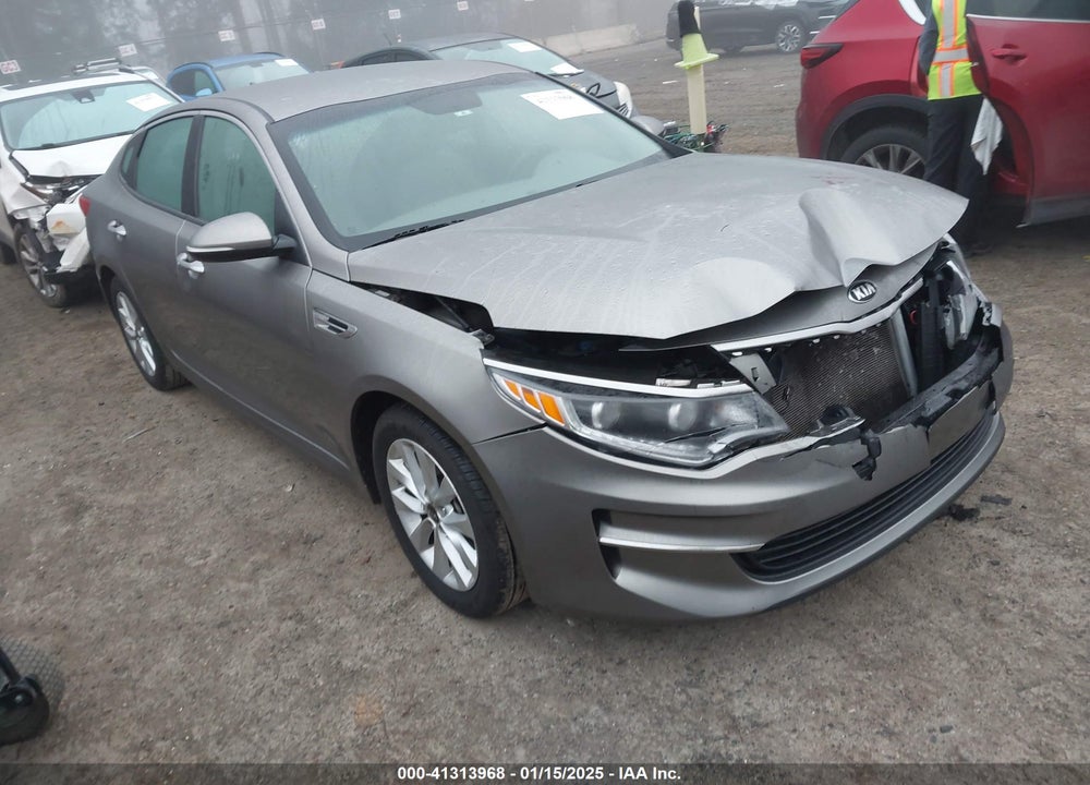 2016 KIA OPTIMA EX VIN: 5XXGU4L34GG120117