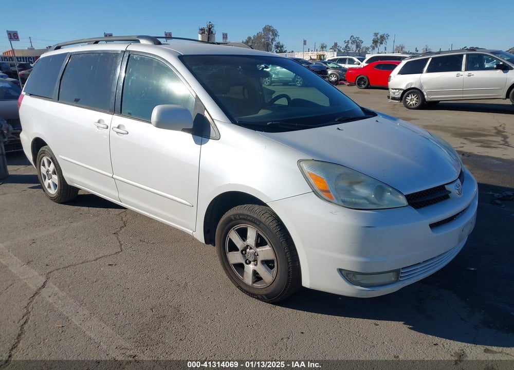 2004 TOYOTA SIENNA XLE VIN: 5TDZA22C44S182585
