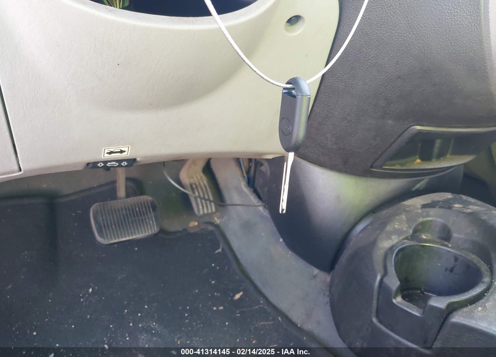 2007 FORD FOCUS VIN: 1FAHP34N37W260086