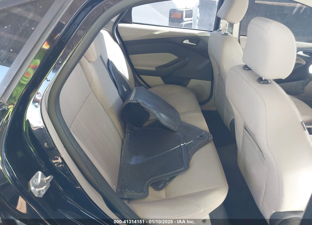 2016 FORD FOCUS VIN: 1FADP3F26GL209328