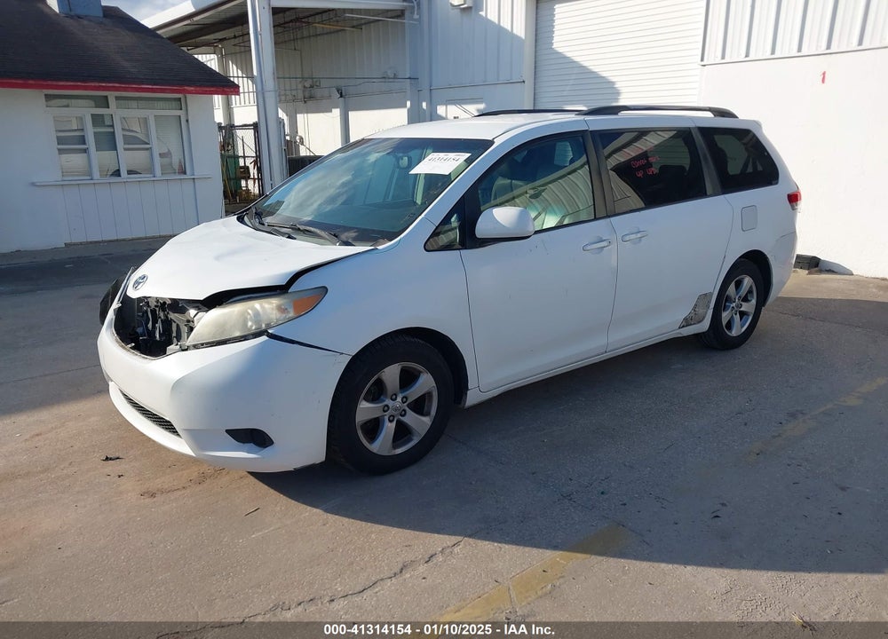 2011 TOYOTA SIENNA LE V6 VIN: 5TDKK3DC7BS047227