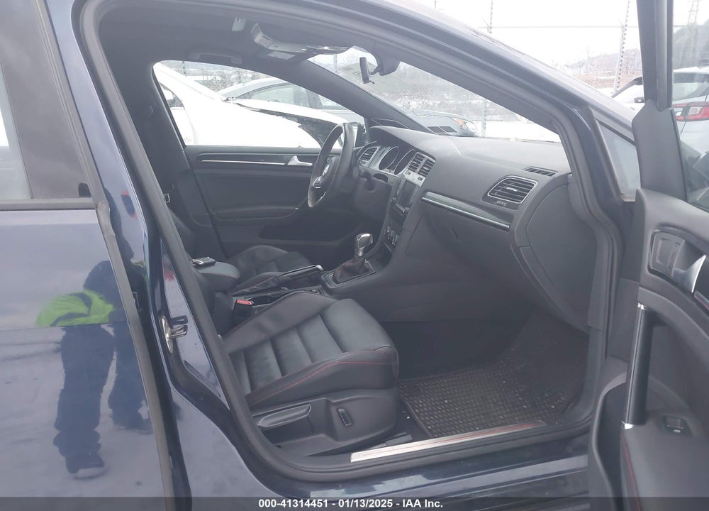 2017 VOLKSWAGEN GTI VIN: 3VW447AU5HM005815