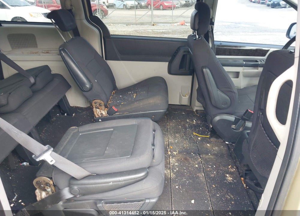 2010 DODGE GRAND CARAVAN VIN: 2D4RN5DX5AR290131