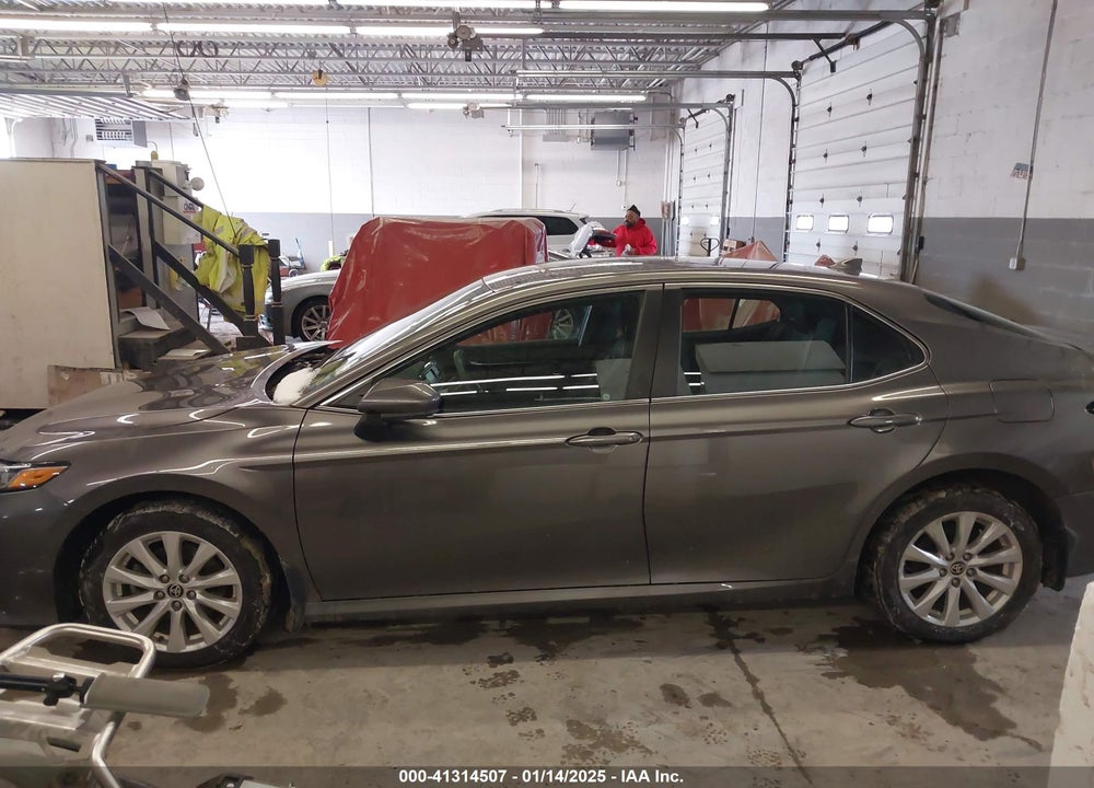 2020 TOYOTA CAMRY LE AWD VIN: 4T1C11BK0LU016576