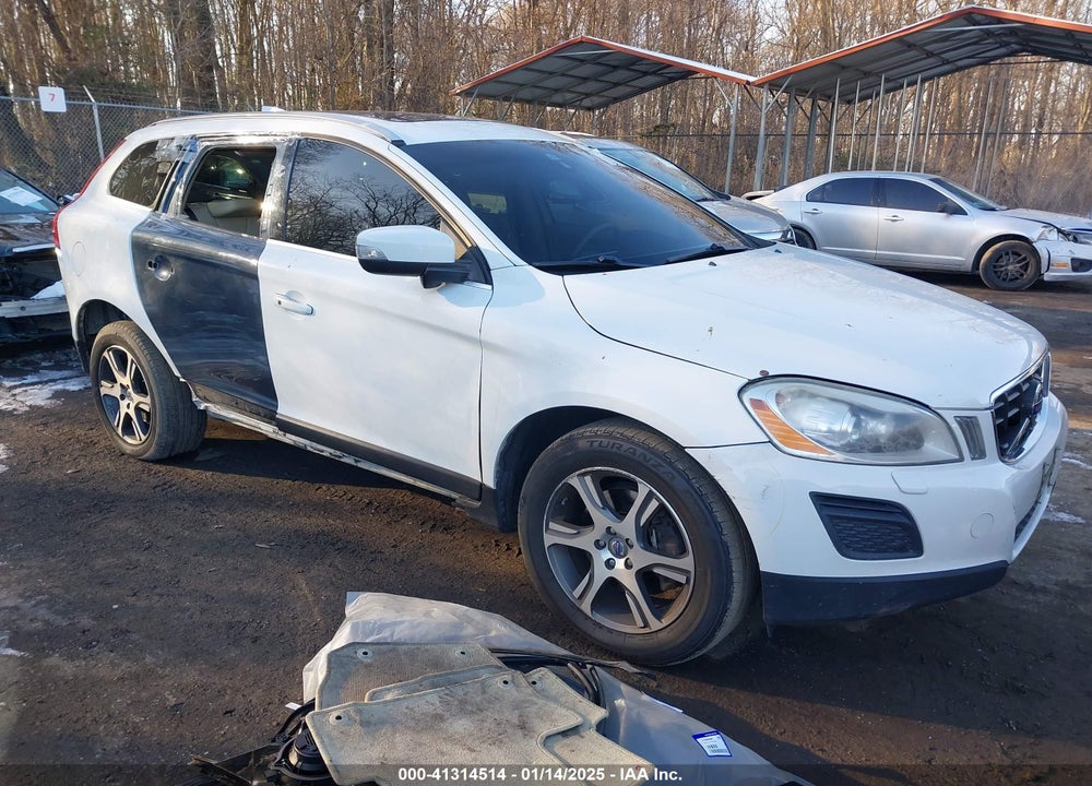2013 VOLVO XC60 T6/T6 PLATINUM/T6 PREMIER PLUS/T6 R-DESIGN/T6 R-DESIGN PLATINUM/T6 R-DESIGN PREMIER PLUS VIN: YV4902DZ1D2370635