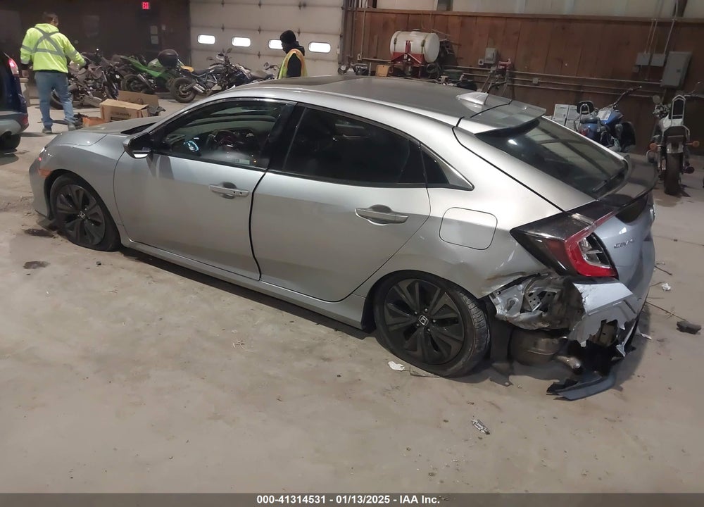 2018 HONDA CIVIC VIN: SHHFK7H56JU426256