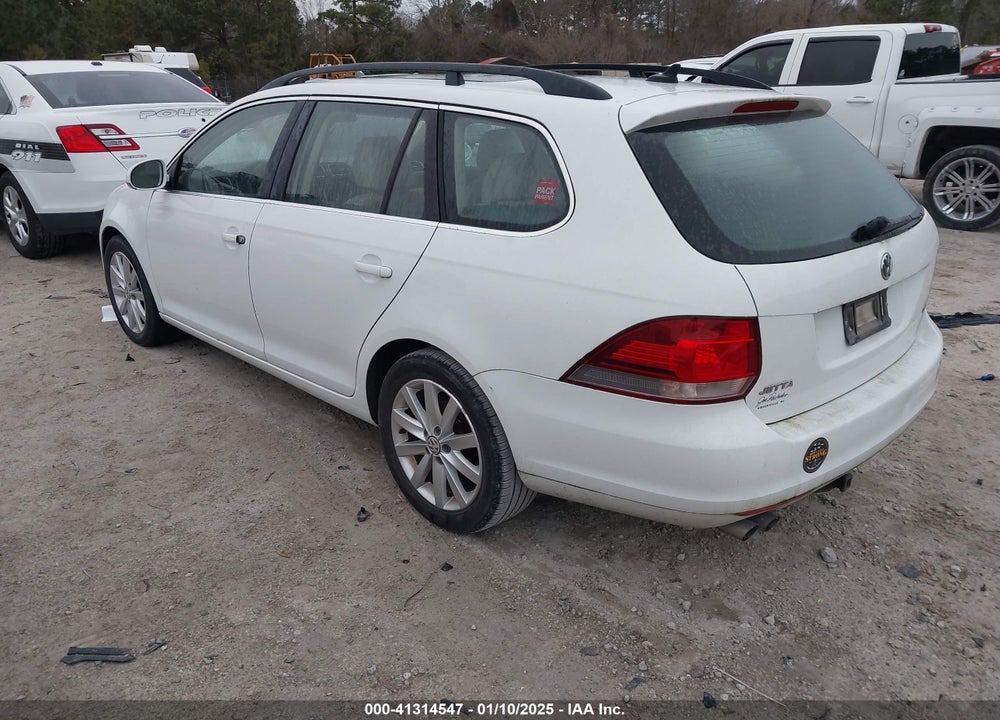 2014 VOLKSWAGEN JETTA SPORTWAGEN VIN: 3VWPL7AJ2EM622347