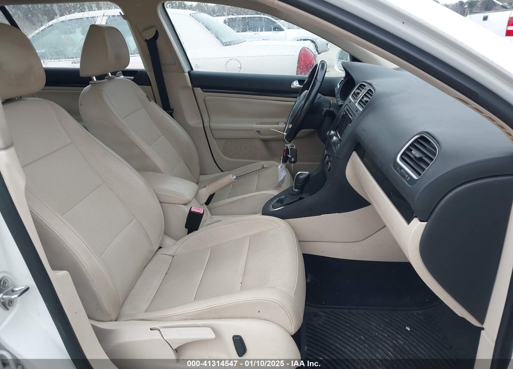 2014 VOLKSWAGEN JETTA SPORTWAGEN VIN: 3VWPL7AJ2EM622347