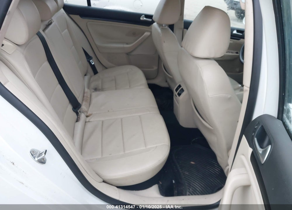 2014 VOLKSWAGEN JETTA SPORTWAGEN VIN: 3VWPL7AJ2EM622347