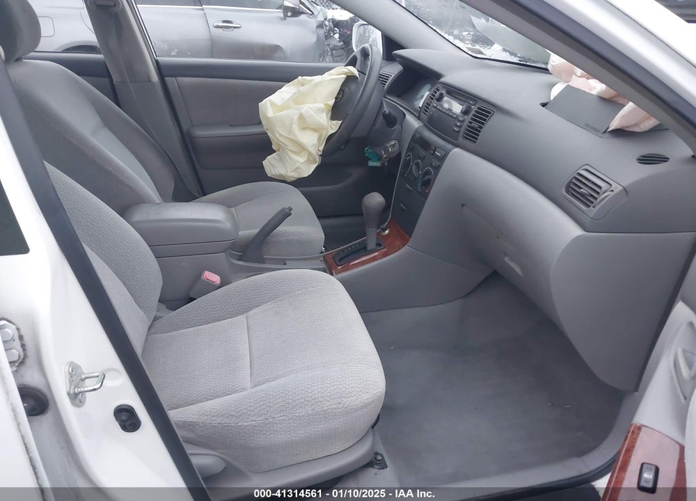 2004 TOYOTA COROLLA LE VIN: 2T1BR32E24C315953