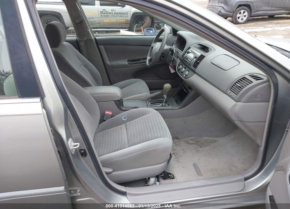 2005 TOYOTA CAMRY LE VIN: 4T1BE32K75U960759