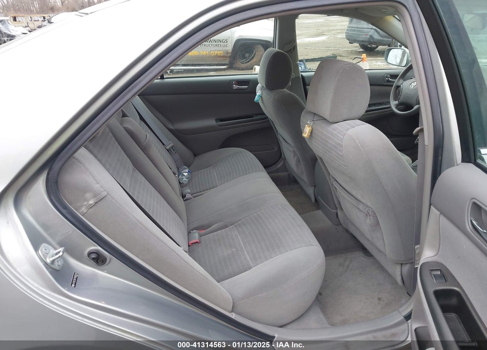 2005 TOYOTA CAMRY LE VIN: 4T1BE32K75U960759