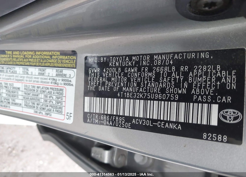 2005 TOYOTA CAMRY LE VIN: 4T1BE32K75U960759