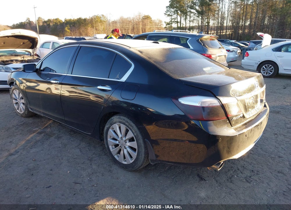 2014 HONDA ACCORD VIN: 1HGCR3F90EA012775