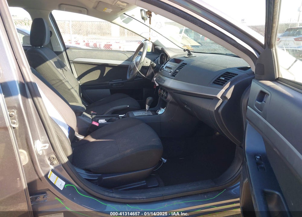 2011 MITSUBISHI LANCER ES VIN: JA32U2FU0BU040138