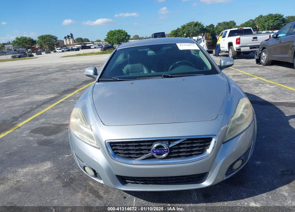 2012 VOLVO C70 VIN: YV1672MC2CJ128884