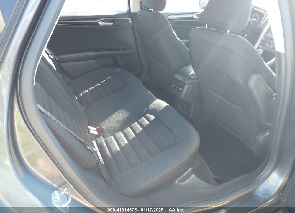 2016 FORD FUSION VIN: 3FA6P0H73GR141023