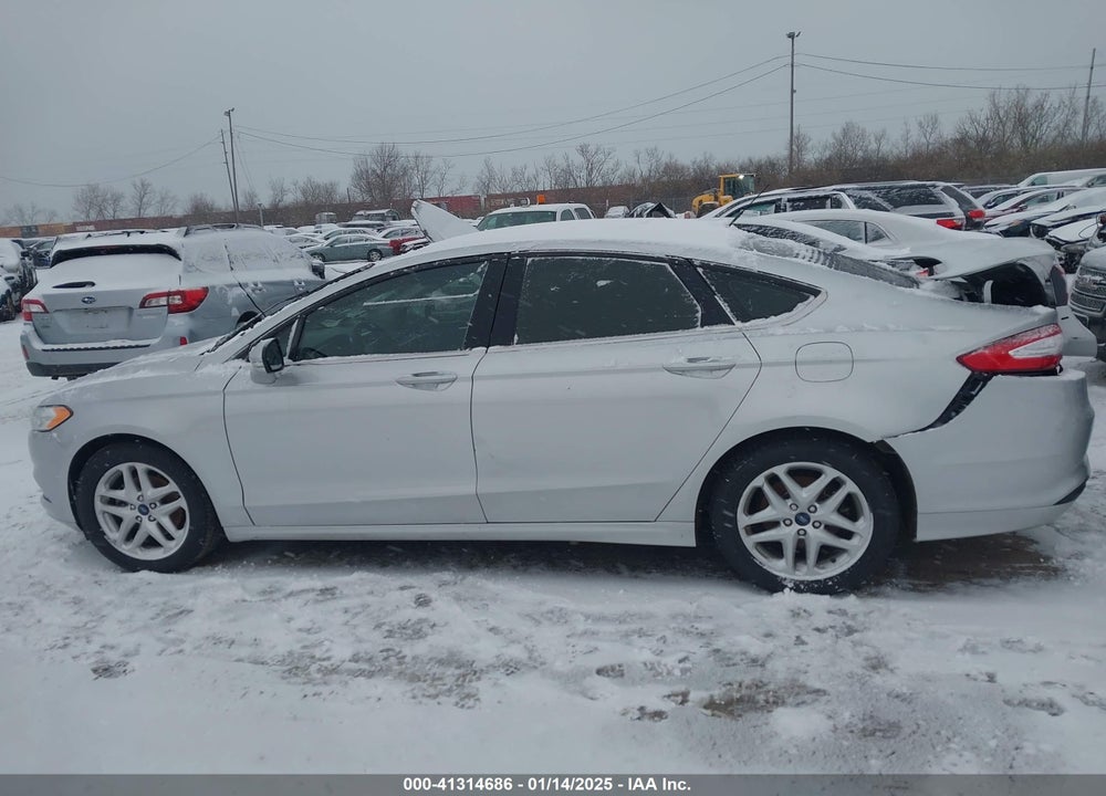 2016 FORD FUSION VIN: 3FA6P0HD6GR180422