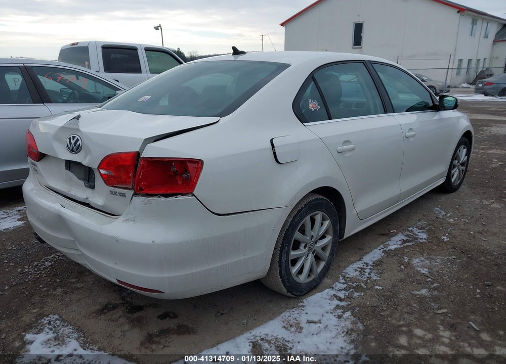 2013 VOLKSWAGEN JETTA SE VIN: 3VWDP7AJ2DM380634