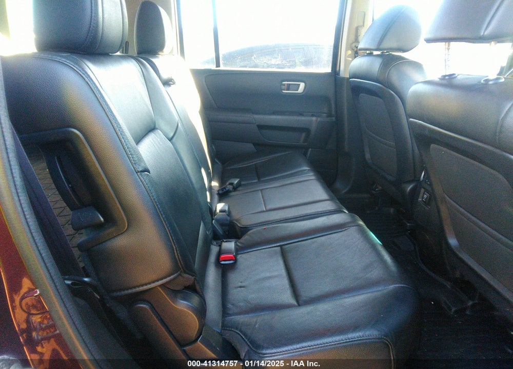 2015 HONDA PILOT EX-L VIN: 5FNYF3H55FB011234