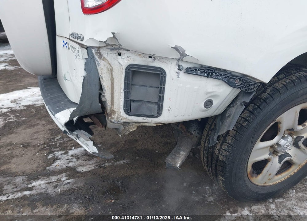 2011 TOYOTA RAV4 VIN: 2T3BF4DV3BW161932