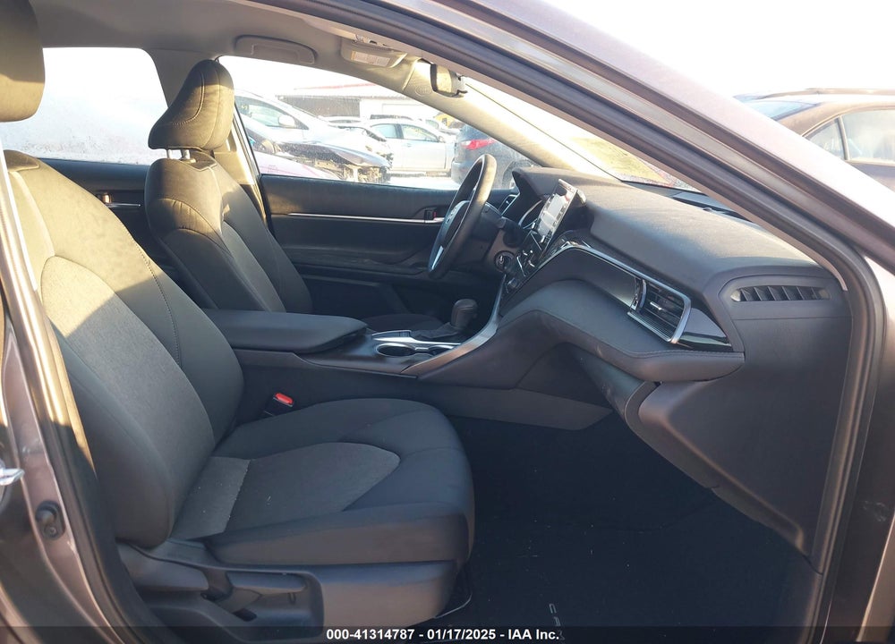 2022 TOYOTA CAMRY LE VIN: 4T1C11AK7NU674495