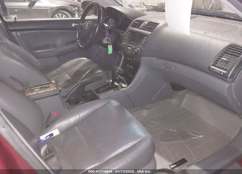2005 HONDA ACCORD 2.4 EX VIN: 1HGCM56835A008432