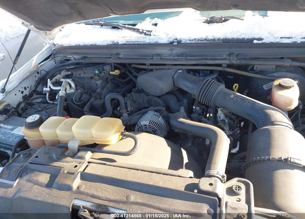 2004 FORD EXCURSION XLS/XLT VIN: 1FMNU41LX4EB42547