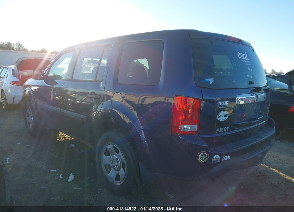 2014 HONDA PILOT LX VIN: 5FNYF3H24EB006823